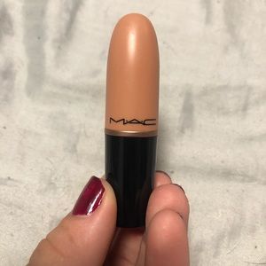 MAC nude lipstick